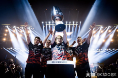 梦幻操作集锦： （某选手） 斯凯穿烟盲视野狼咬三人，入选每周TOP1